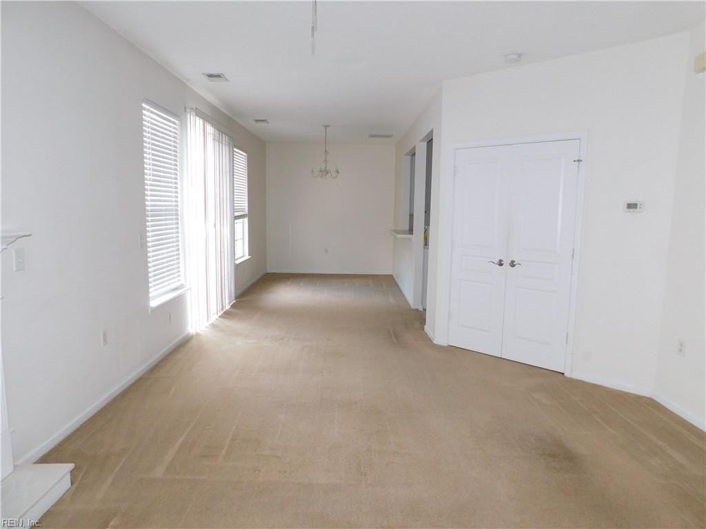 2381 Wessington Dr - Photo 4 of 33