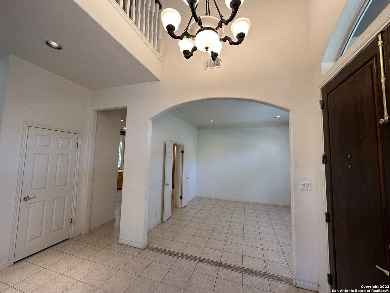 29214 Lawrence Way - Photo 5 of 20