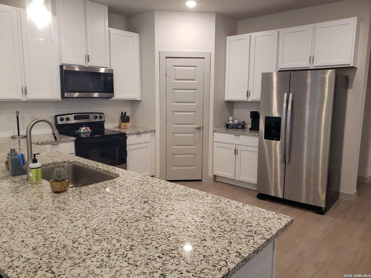 109 Lavonne Villa - Photo 5 of 29