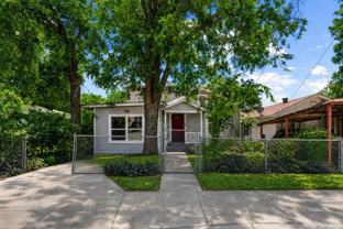 304 Andrews - Photo 1 of 1