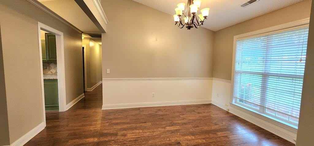 1159 Shoreland Dr - Photo 5 of 46