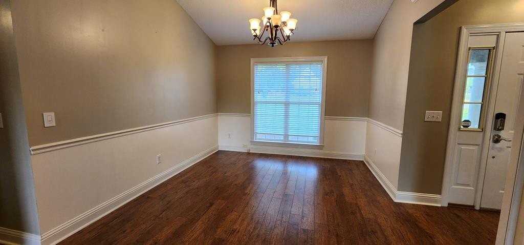 1159 Shoreland Dr - Photo 6 of 46