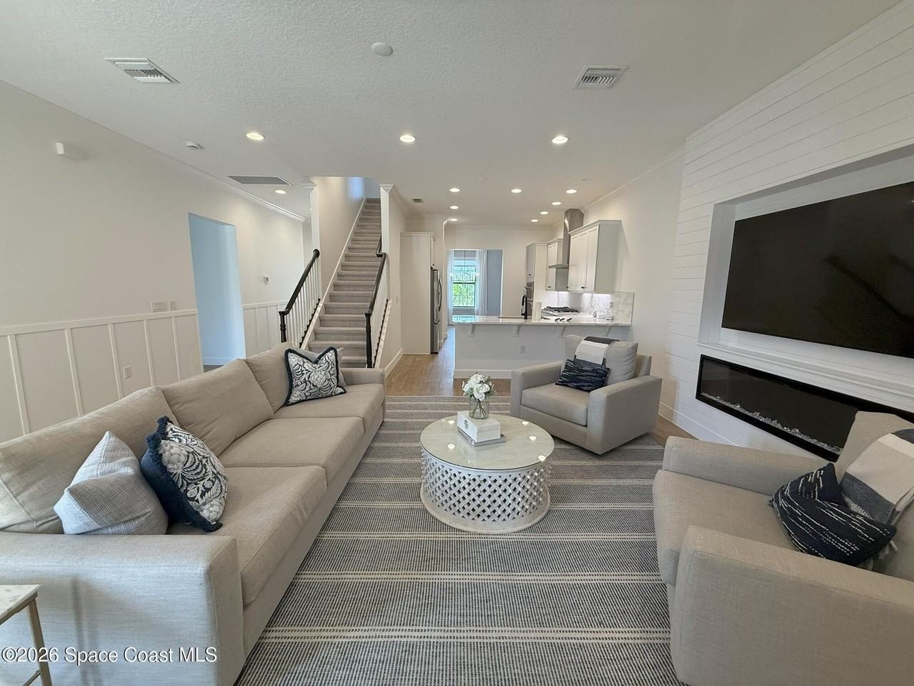 8367 Gullen Dr - Photo 5 of 30