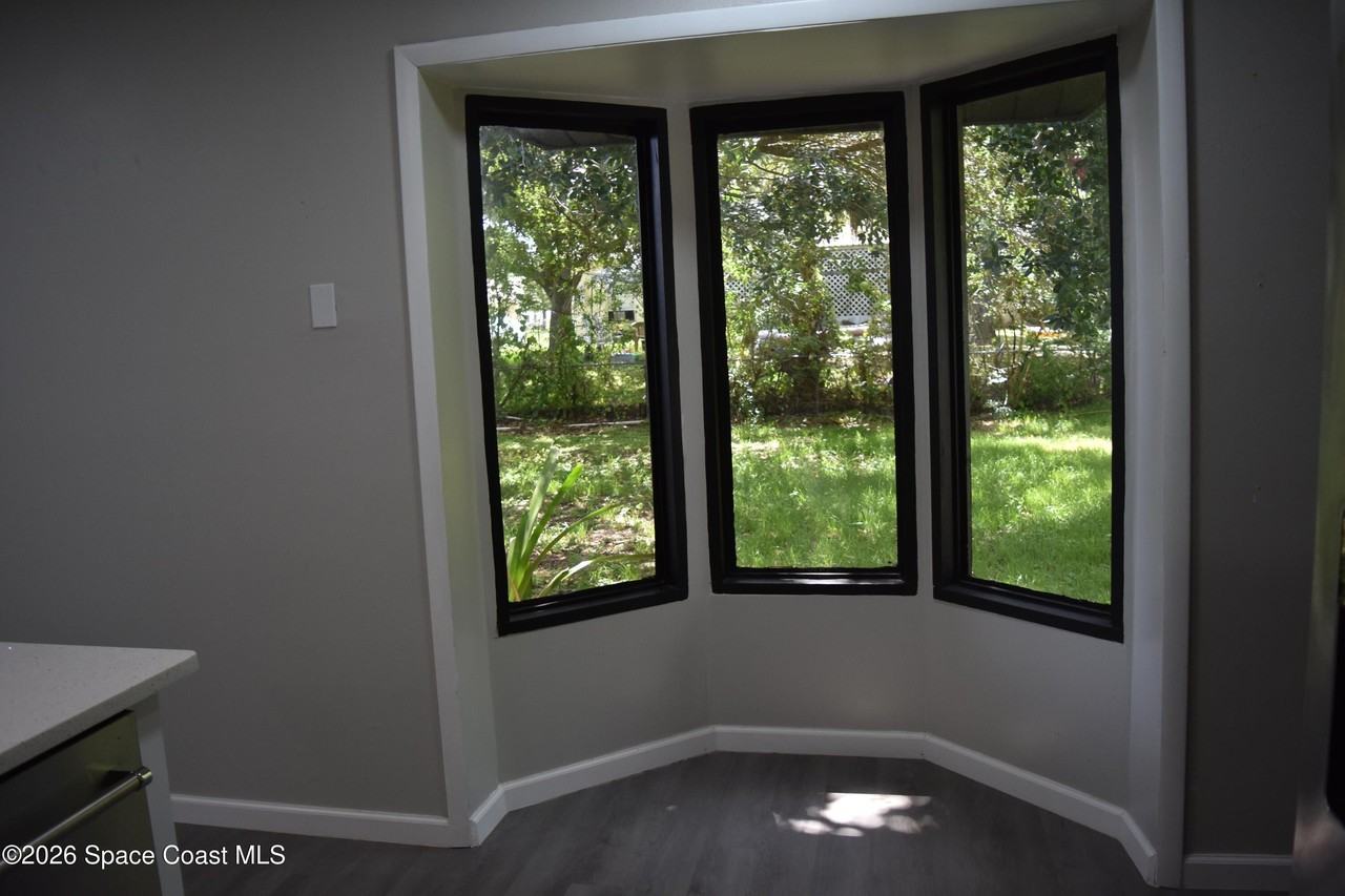 2145 Watkins Rd Se - Photo 7 of 25