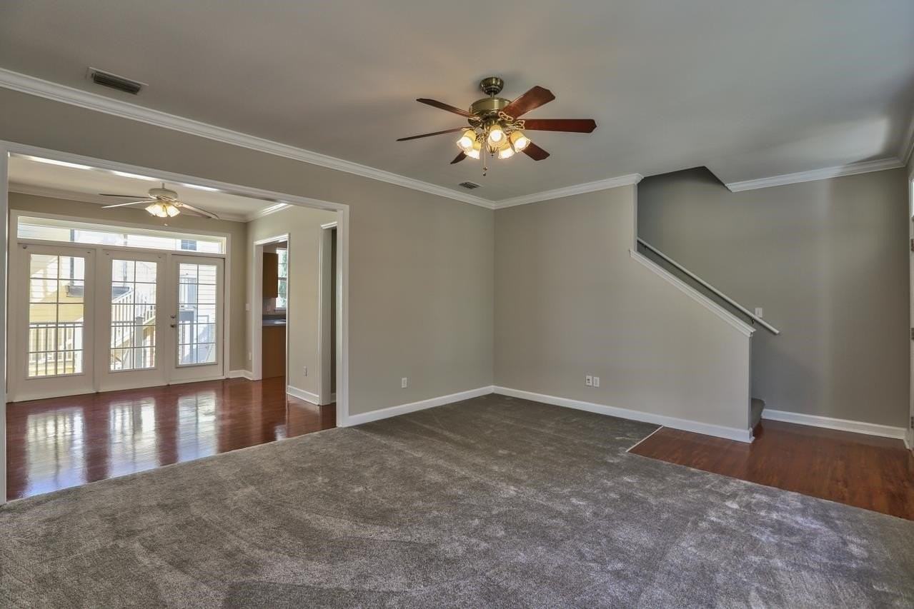 3979 Four Oaks Blvd - Photo 7 of 34