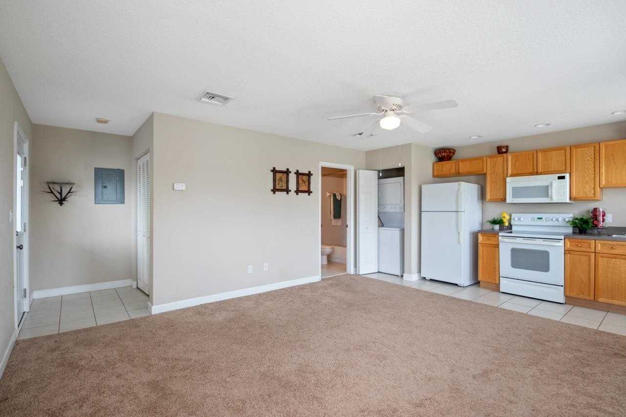 3253-1 Stanhope Dr - Photo 5 of 9