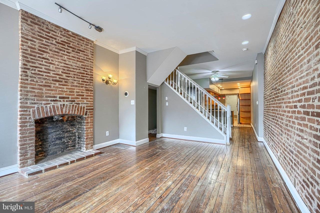 1305 S Hanover St - Photo 3 of 29