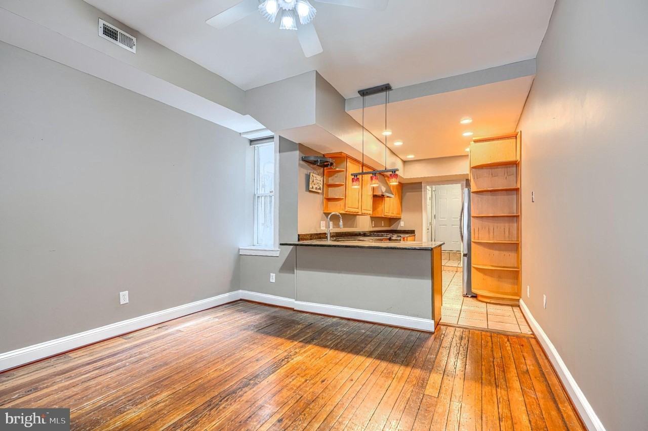 1305 S Hanover St - Photo 6 of 29