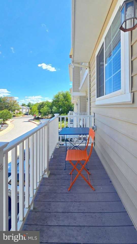 7019 Joann Khan Dr - Photo 7 of 37