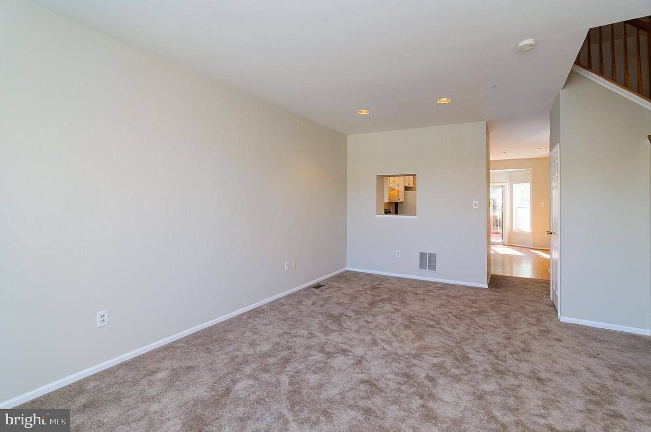 8459 Gold Sunset Way - Photo 3 of 24
