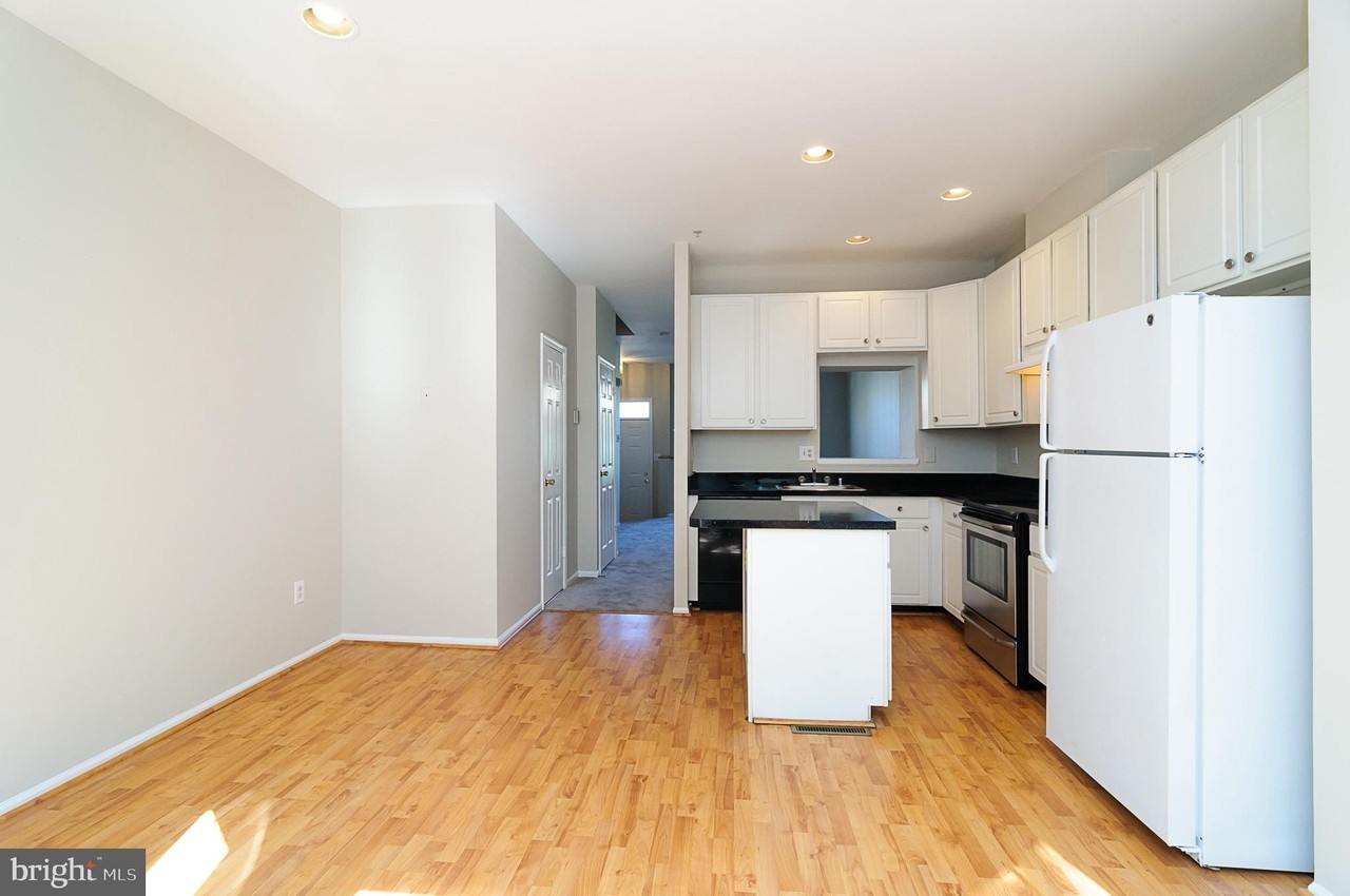 8459 Gold Sunset Way - Photo 6 of 24