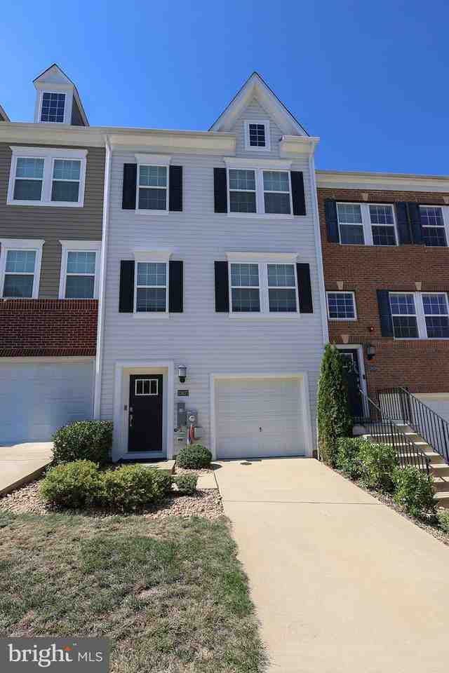 23827 Myrtle Glen Way - Photo 2 of 50