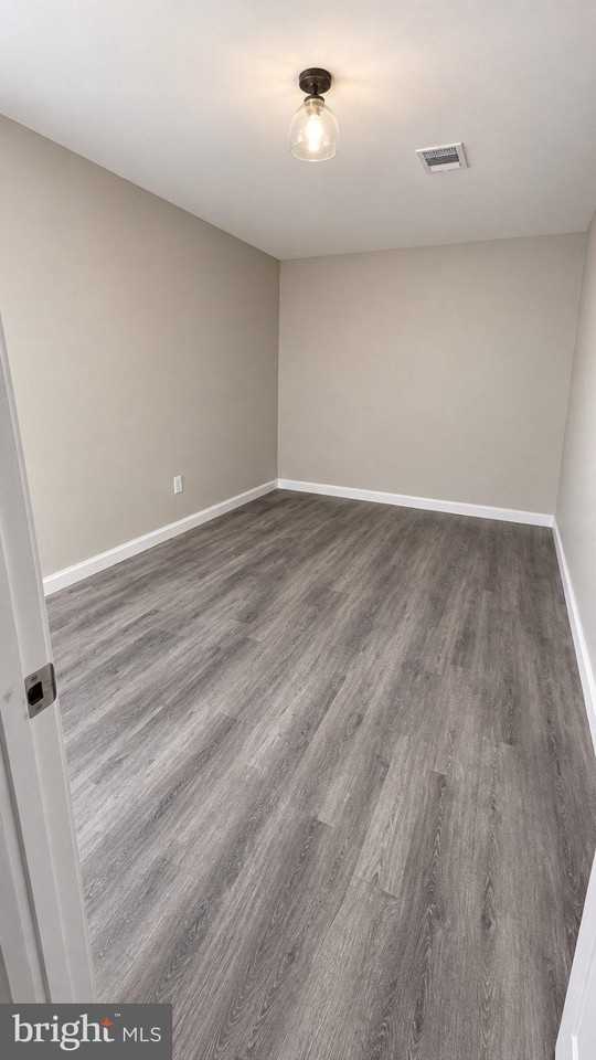 10001 Gold Coast Ct #BS - Photo 4 of 6