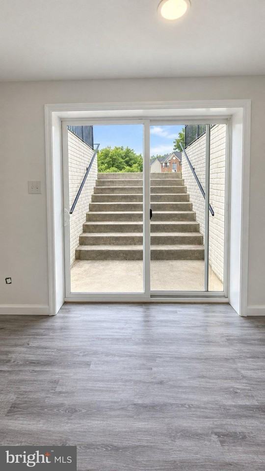 10001 Gold Coast Ct #BS - Photo 6 of 6