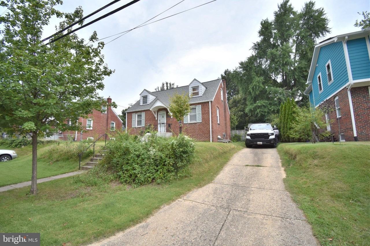 4910 Blackfoot Rd - Photo 2 of 16