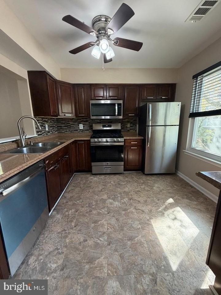 7212 Tamo Ct #7 - Photo 2 of 11
