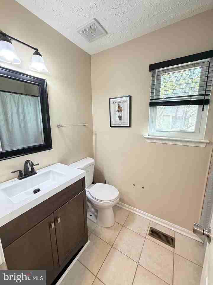 7212 Tamo Ct #7 - Photo 7 of 11