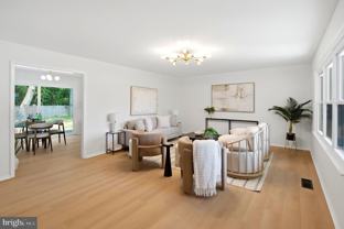 21 Glenview Ln - Photo 1 of 1