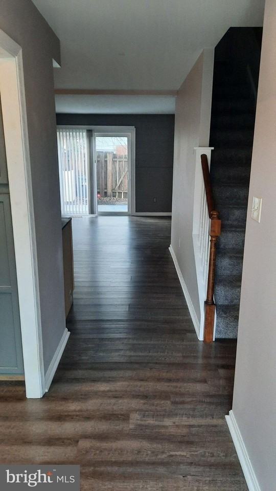 702 Allenview Dr - Photo 3 of 18