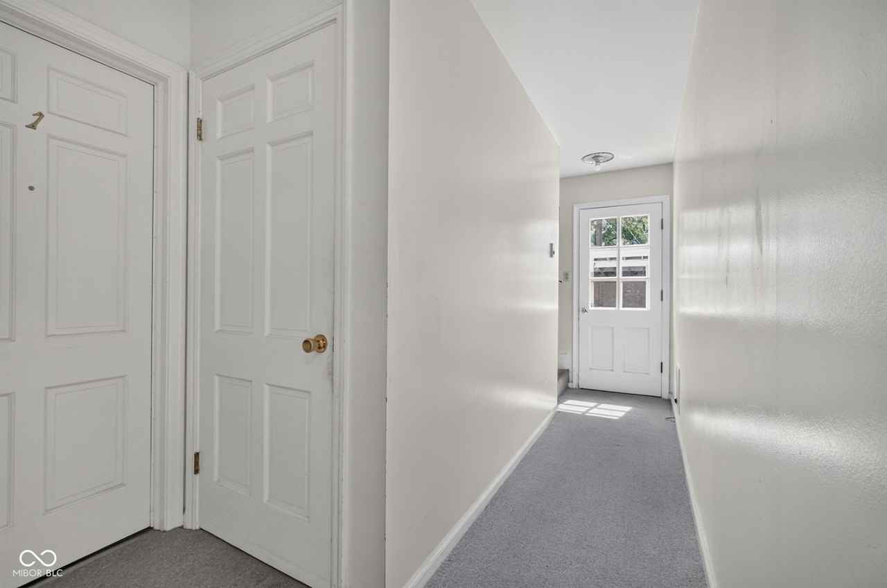 5801 W 25th St ##2 - Photo 3 of 27