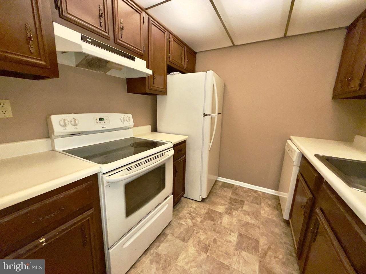 500 N Lemon St #B3 - Photo 6 of 10