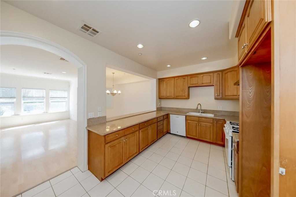 5235 Rosemead Blvd - Photo 7 of 21