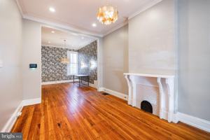 featured image of 206 S 43rd St