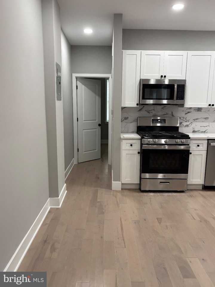 2840 W Girard Ave - Photo 2 of 17