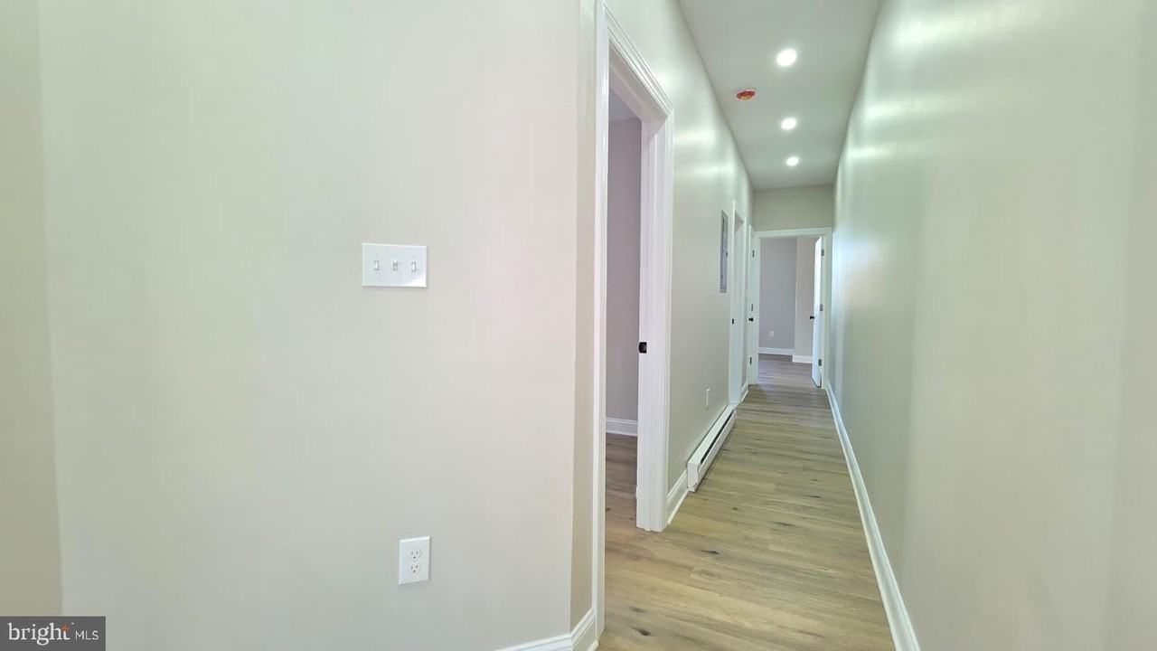 1207 W Wyoming Ave #2 - Photo 7 of 13