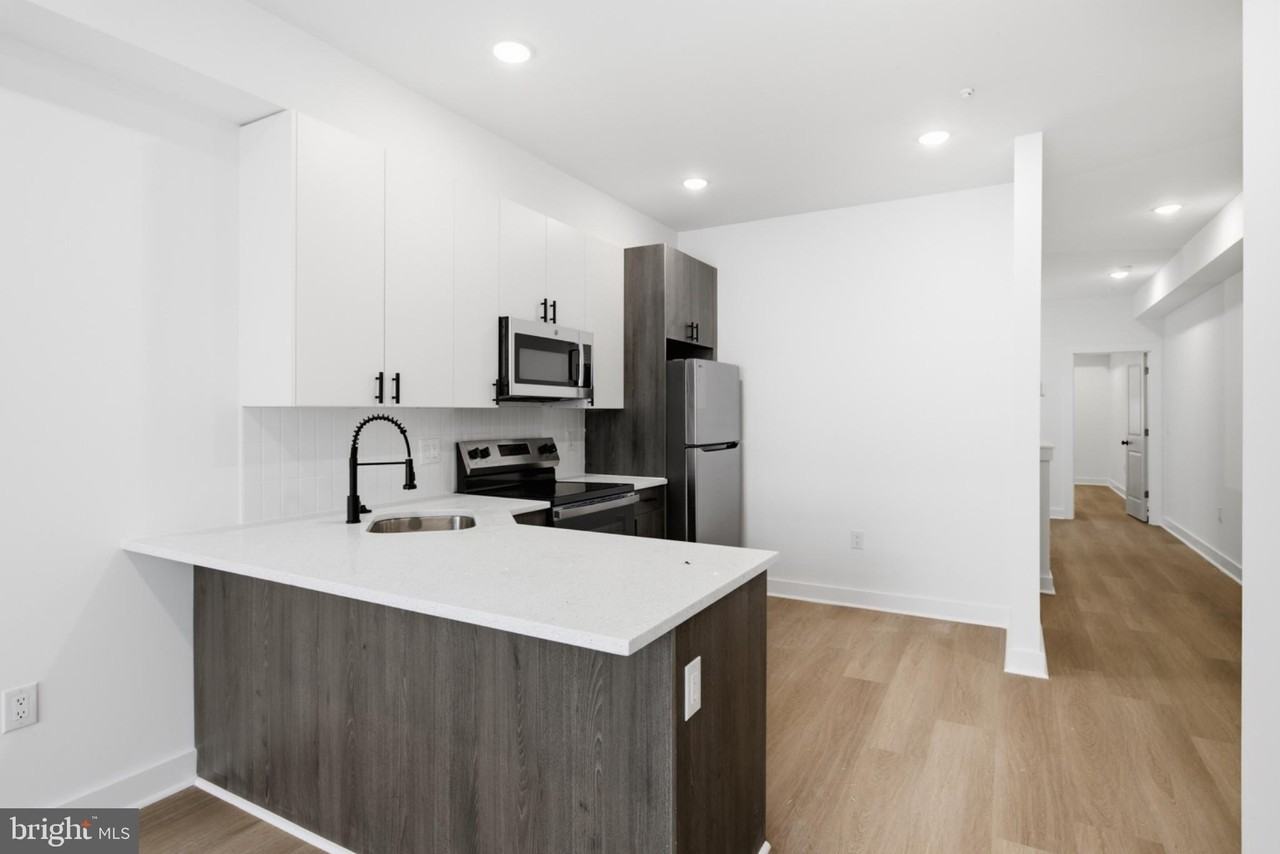 2253 N 12th St #1 - Photo 4 of 19