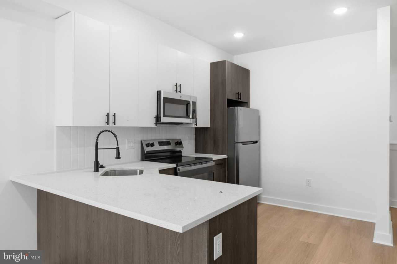 2253 N 12th St #1 - Photo 6 of 19