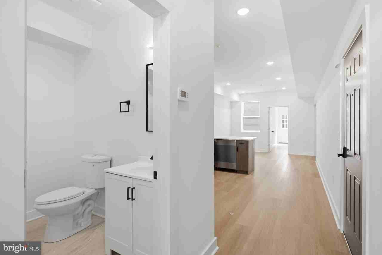 2253 N 12th St #2 - Photo 4 of 14