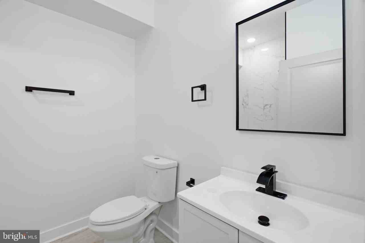 2253 N 12th St #2 - Photo 5 of 14