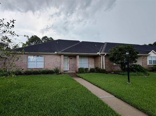 7965 Pecan Dr