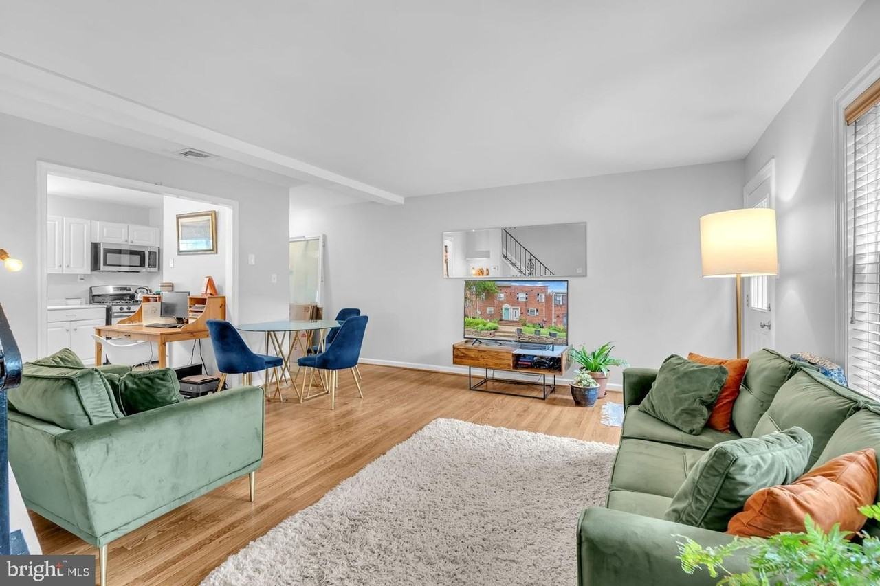 3110 Landover St - Photo 6 of 34