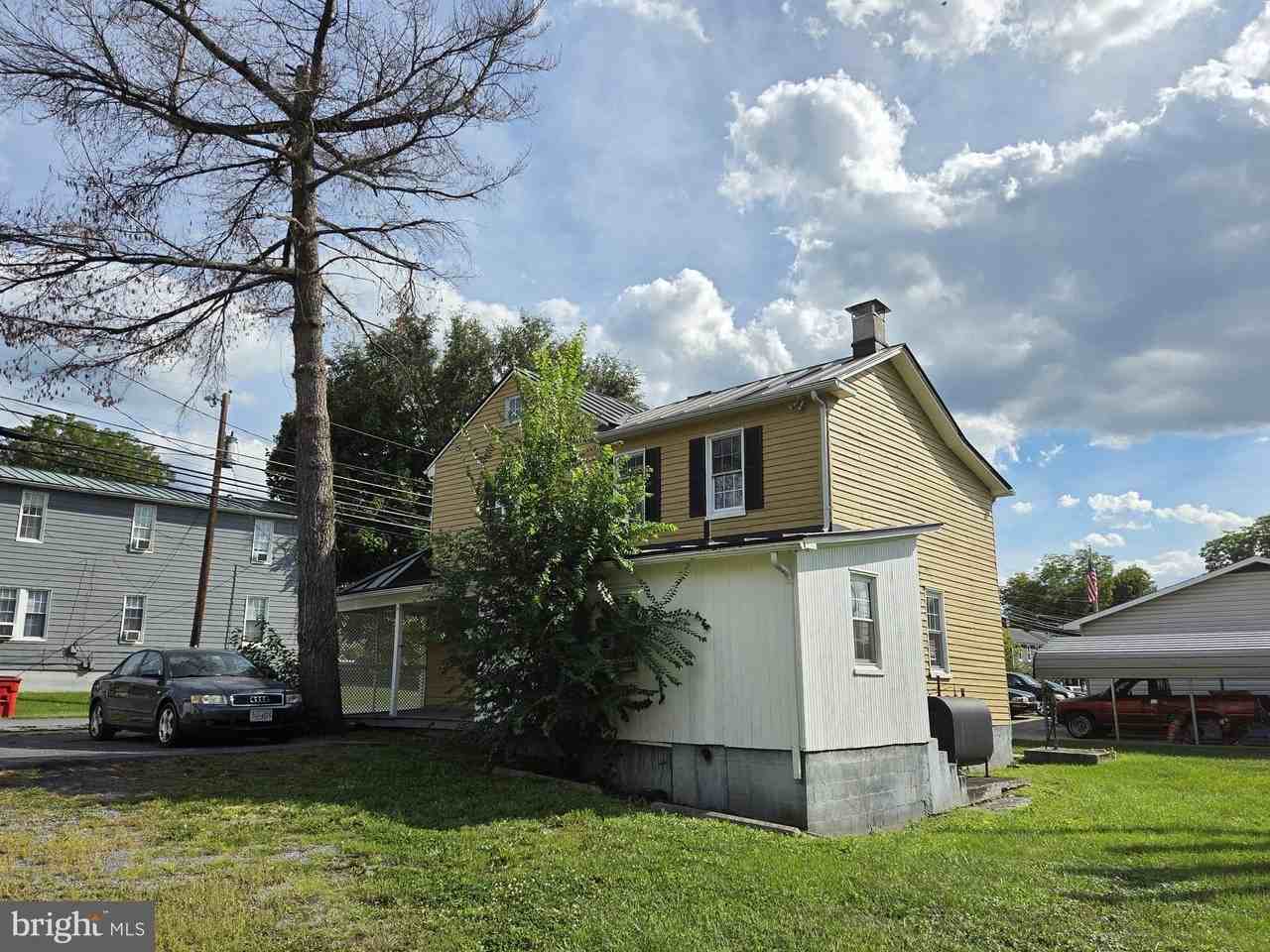 5335 Germain St - Photo 5 of 24