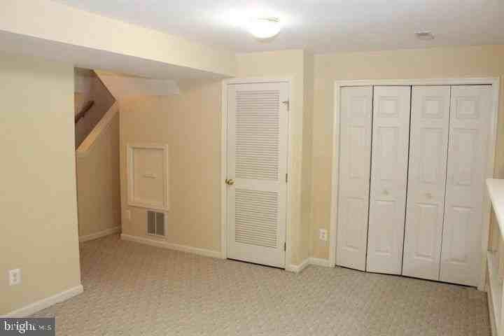 2555 Chase Wellesley Dr - Photo 4 of 24