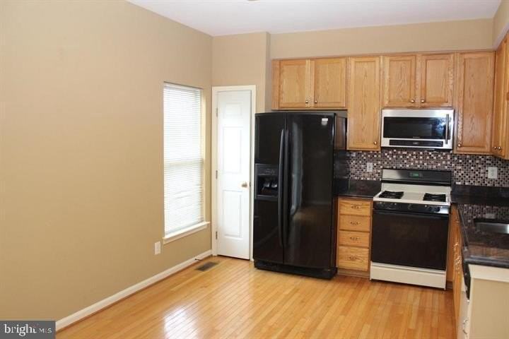 2555 Chase Wellesley Dr - Photo 7 of 24