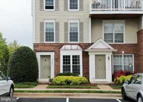 46920 Courtyard Sq - Photo 1 of 1