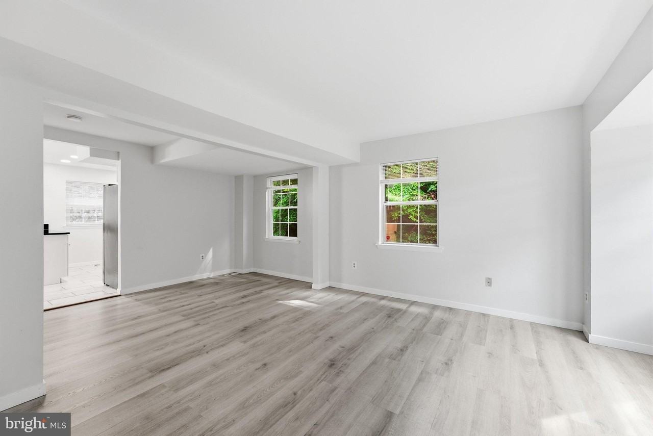 4200 Gerry Ln - Photo 3 of 30