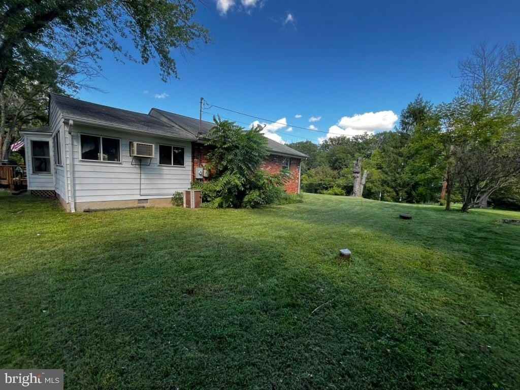 7840 Old Carolina Rd - Photo 7 of 27
