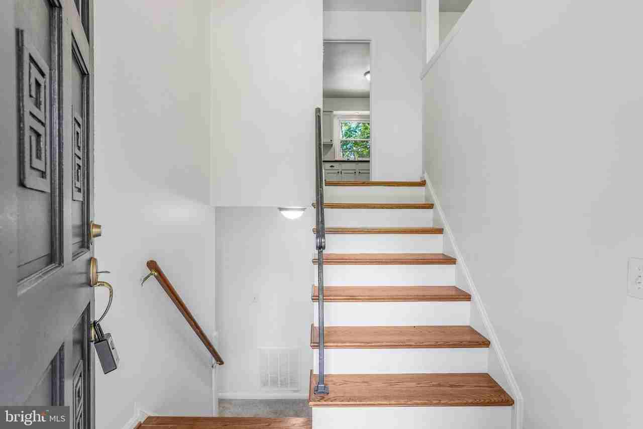 43 Green Leaf Ter - Photo 4 of 43