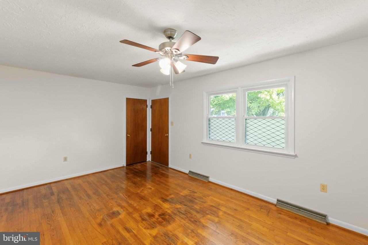 449 Royal St - Photo 6 of 20