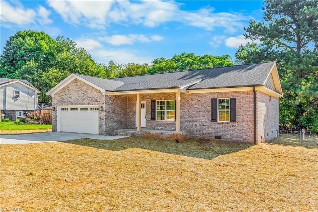 2459 Griffith Rd - Photo 2 of 14