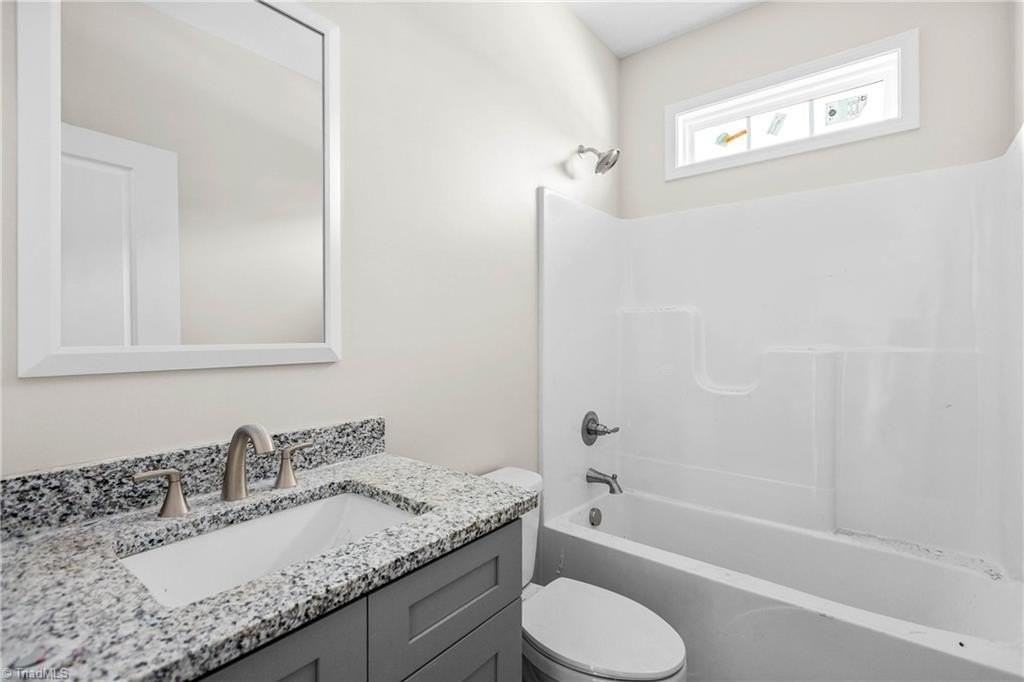 2459 Griffith Rd - Photo 7 of 14