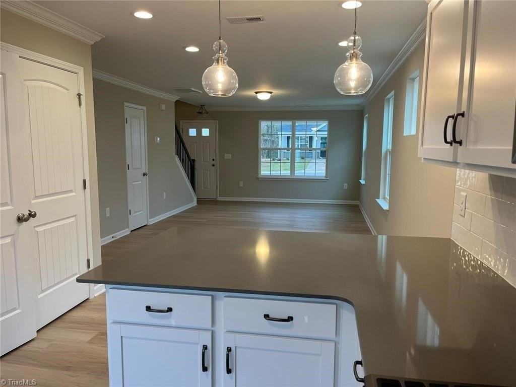 4032 Winding Vine Ln - Photo 6 of 33