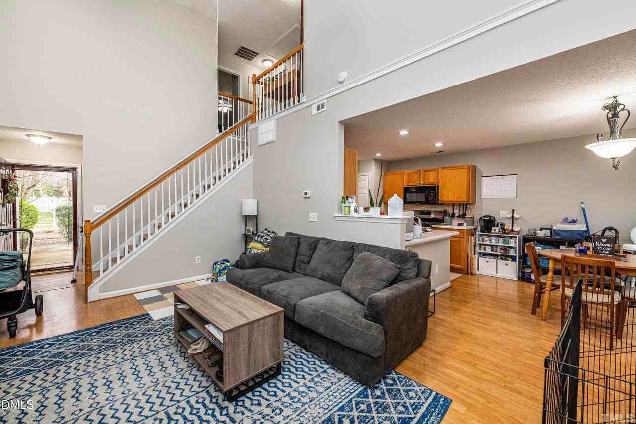 212 Danesway Dr - Photo 6 of 25