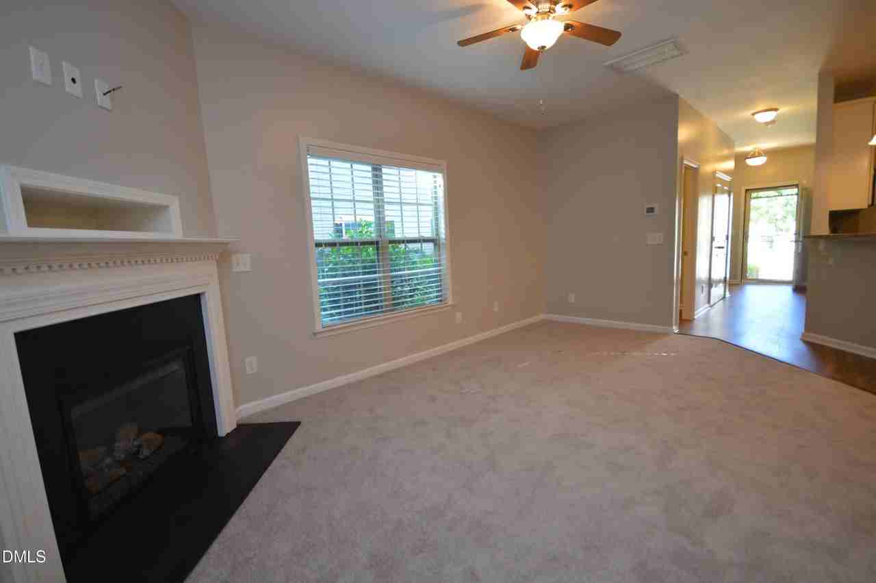 121 Cypress Hill Ln - Photo 7 of 36