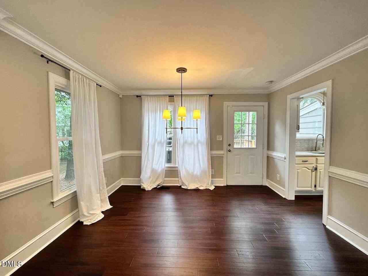 3117 E Folkestone Pl - Photo 6 of 19