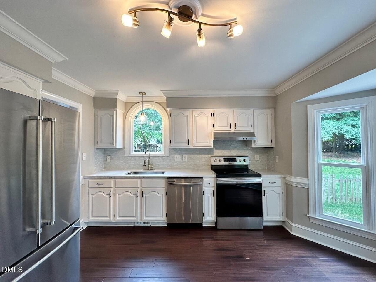 3117 E Folkestone Pl - Photo 7 of 19